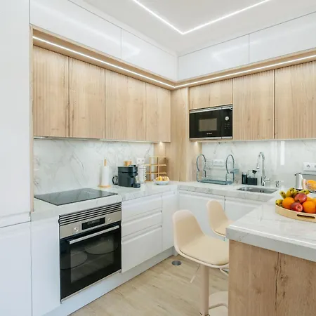 Linda Vista By Amazing Madeira * פונשל